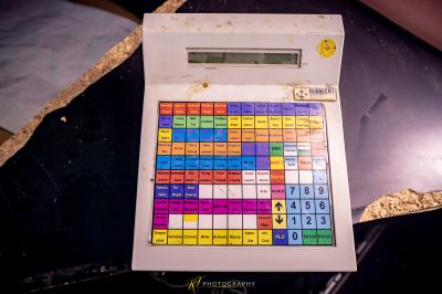 Ein Kalkulaer mit viel Nummer darauf