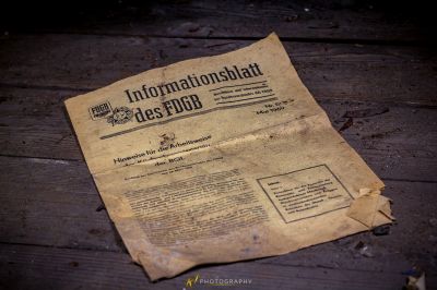 Ein Stück Papier, das abgerissen wurde