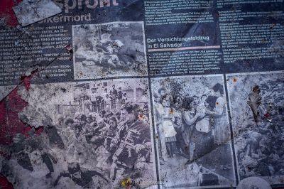 Eine Zeitung mit ein paar Bildern darauf