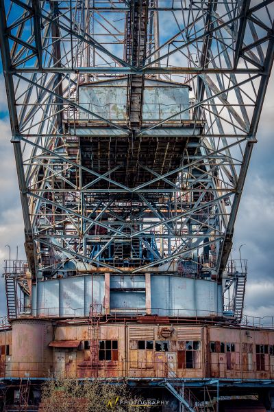 Eine große Metallstruktur