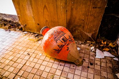 Einem Hydranten auf dem Boden